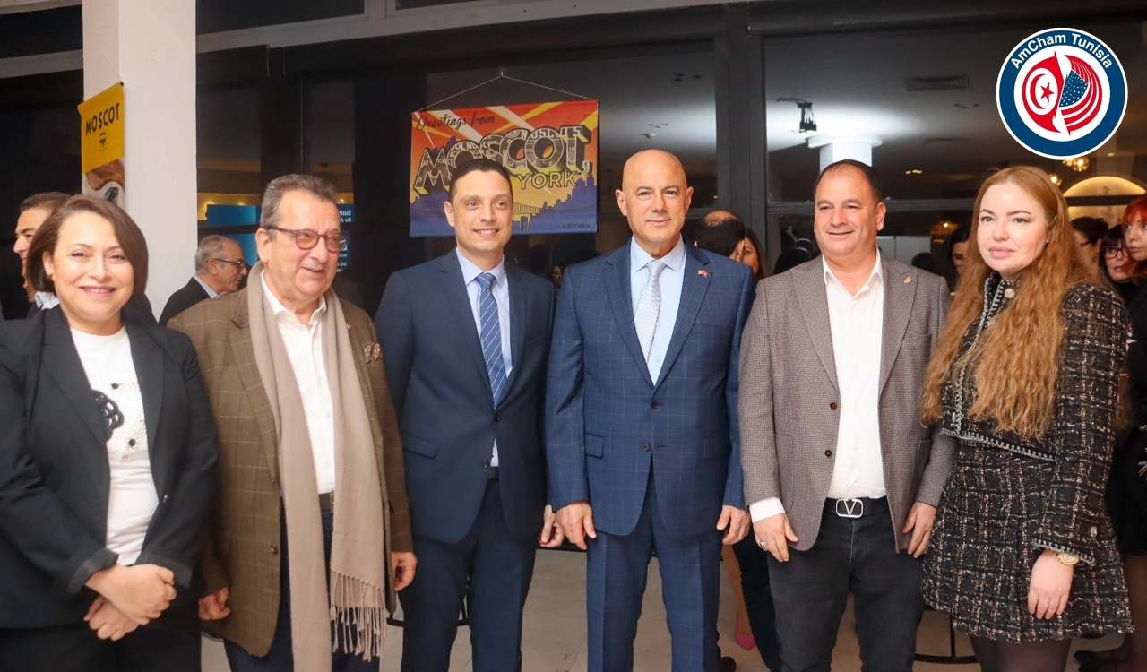 Business Card Exchange by AmCham « An unmissable event enjoyed by members »